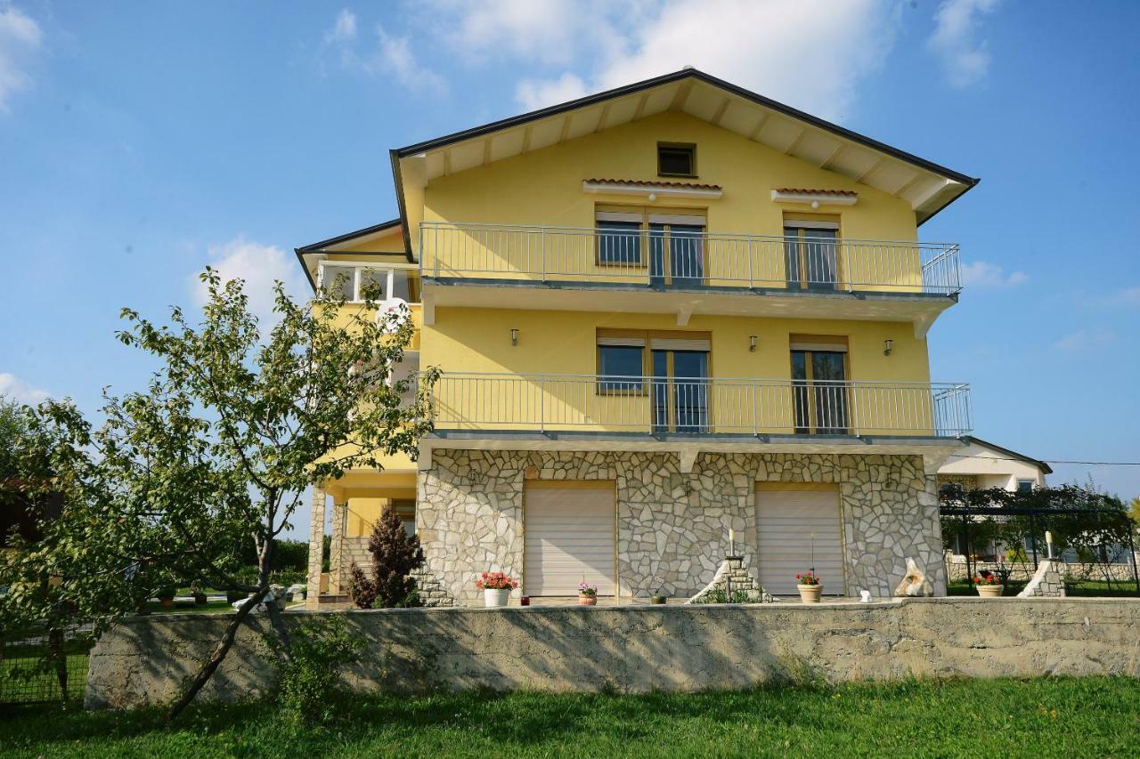 Ferienhaus Tomic Nedescina Ngoại thất bức ảnh