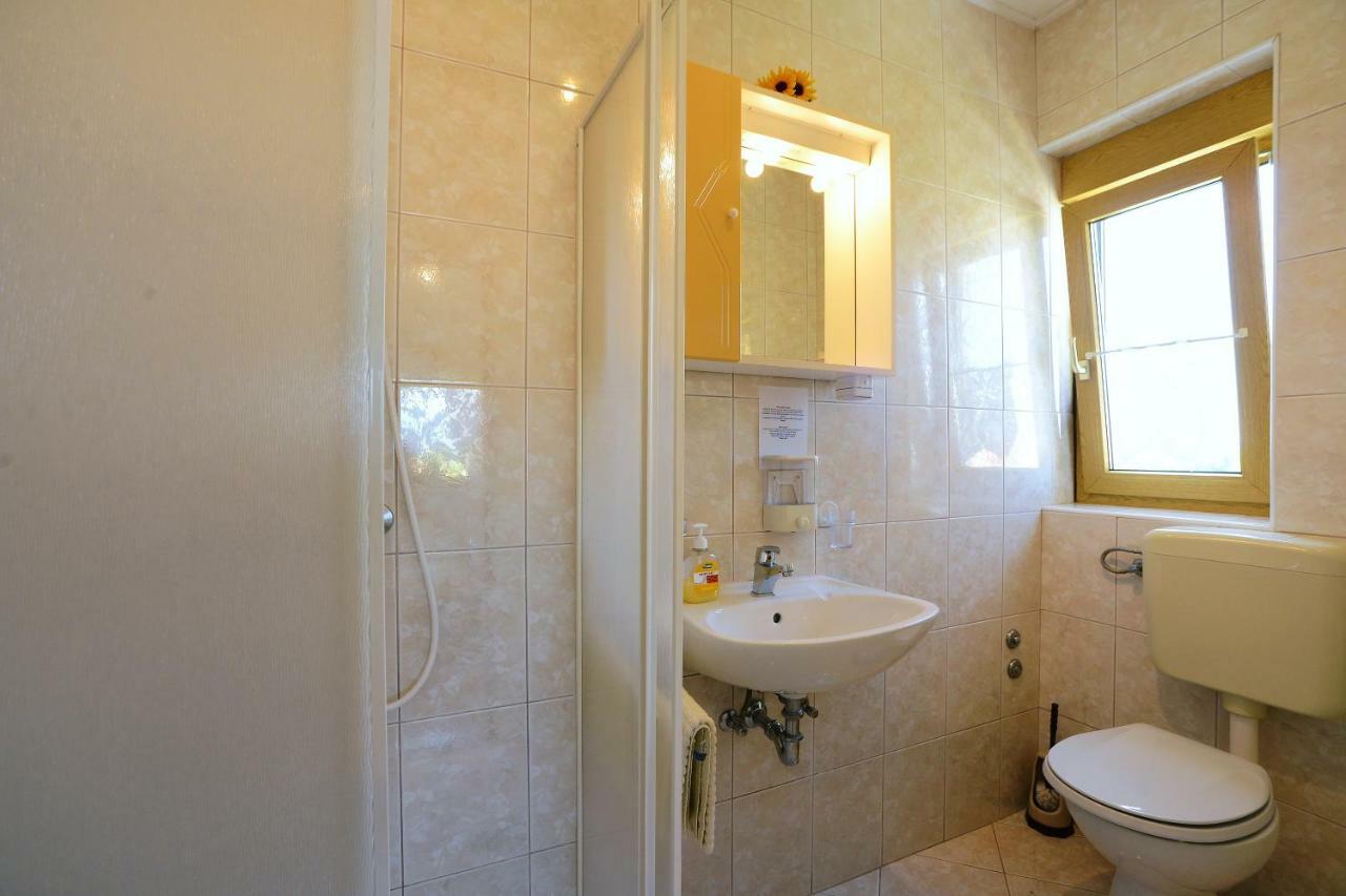 Ferienhaus Tomic Nedescina Ngoại thất bức ảnh