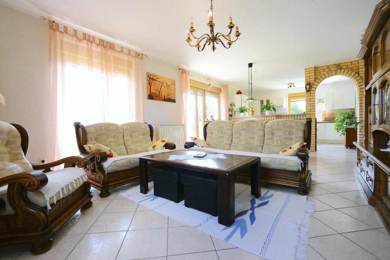 Ferienhaus Tomic Nedescina Ngoại thất bức ảnh