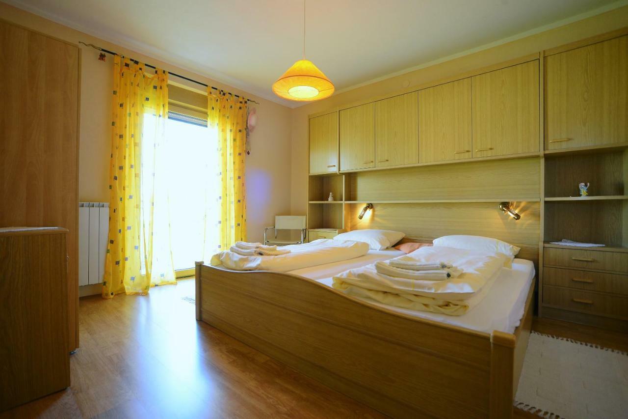 Ferienhaus Tomic Nedescina Ngoại thất bức ảnh