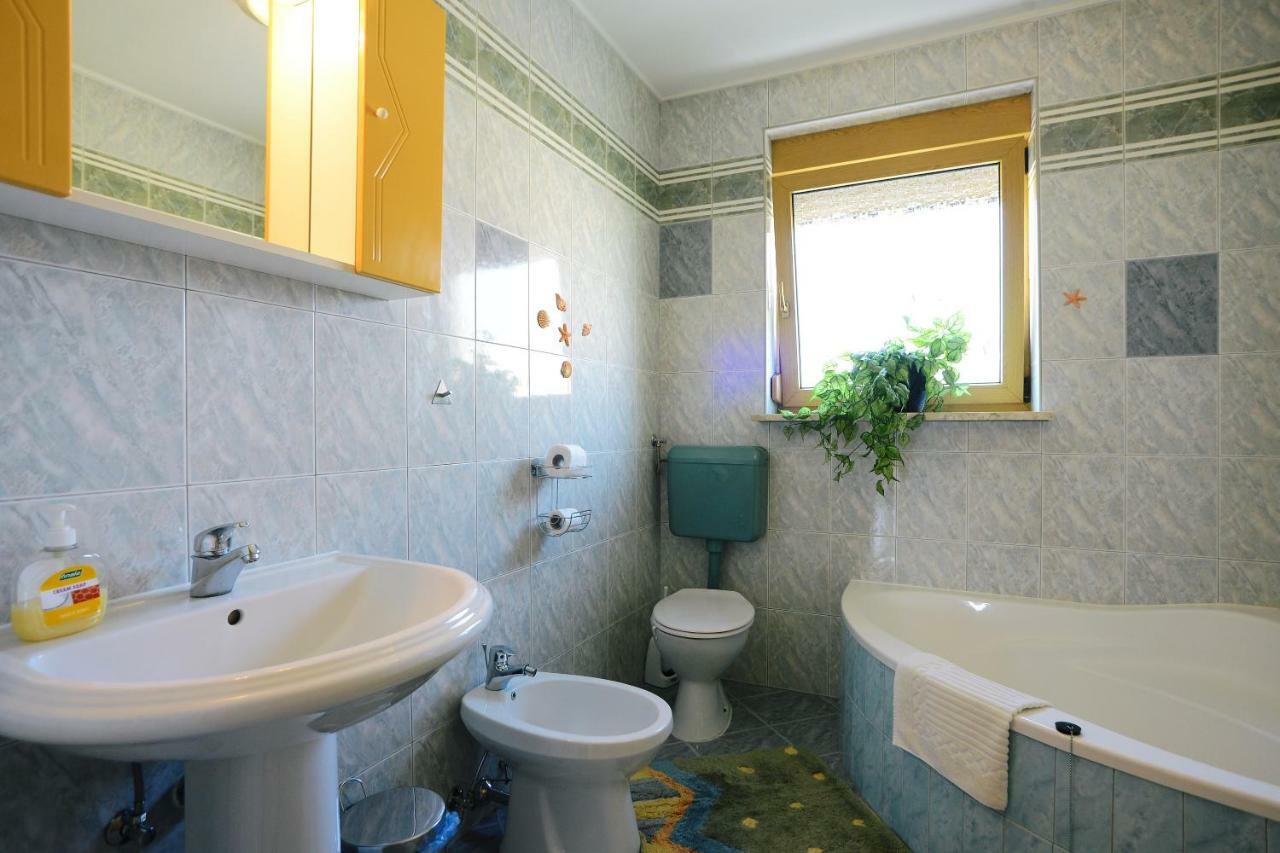Ferienhaus Tomic Nedescina Ngoại thất bức ảnh